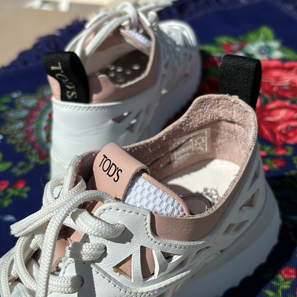 TOD’S White Leather Laser Cut Women’s Sneakers Size 5 - Picture 5 of 8